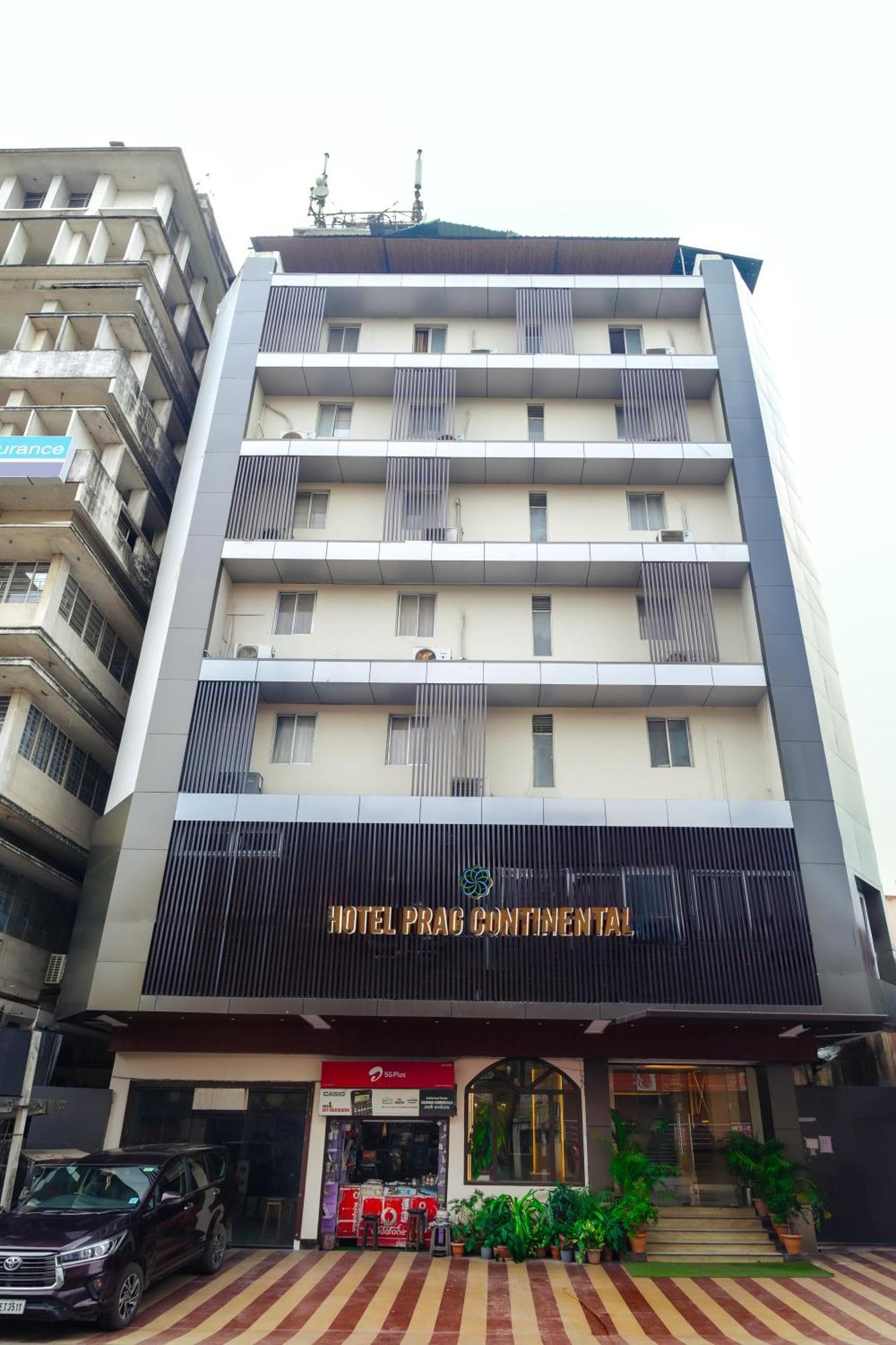 Hotel Prag Continental Guwahati Exterior photo